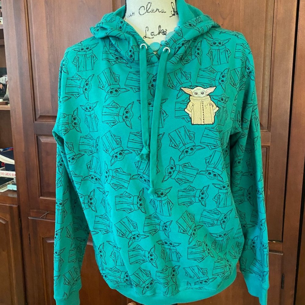 Star Wars Baby Yoda Youth XLarge Pullover Sweatshirt Mandalorian